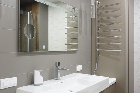 Мебель для ванной комнаты из крашенного МДФ серого цвета купить по лучшим ценам