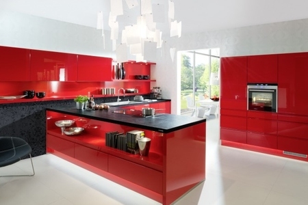Стильная красная кухня с глянцевыми фасадами купить по лучшим ценам