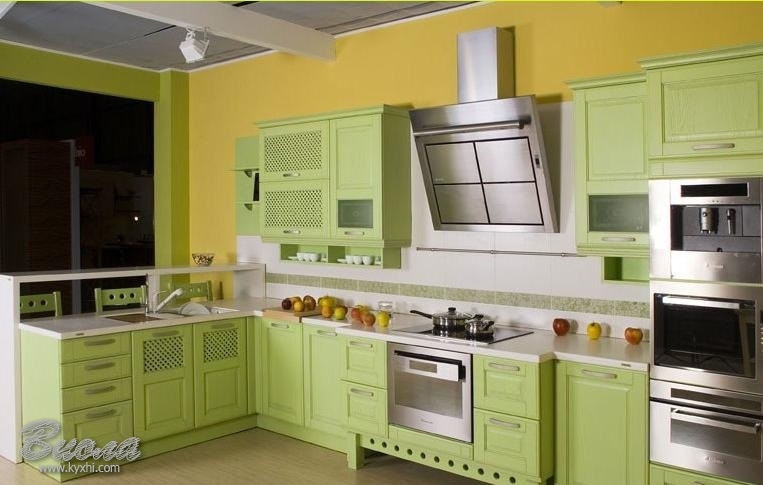 кухни модерн италия