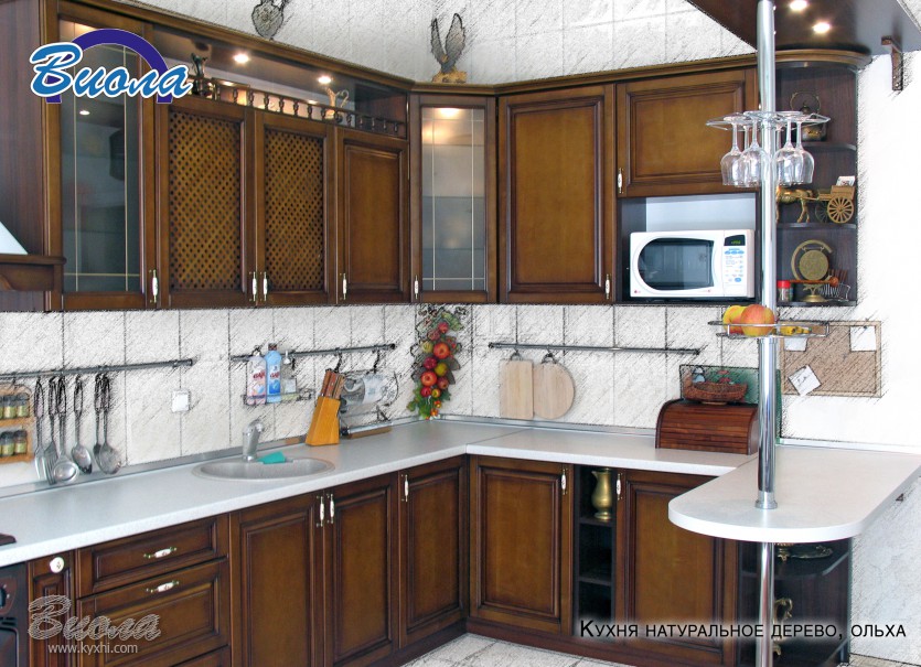 угловая кухня на заказ с барной стойкой