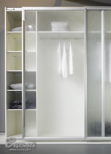 Функциональный и практичный шкаф-купе