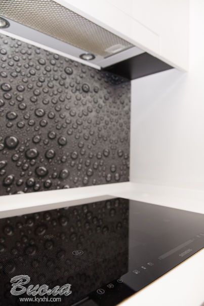 Минимализм в Хай-Теке