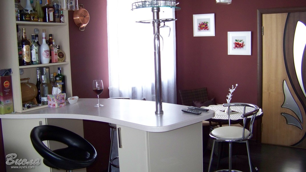 барная стойка отличное место для общения