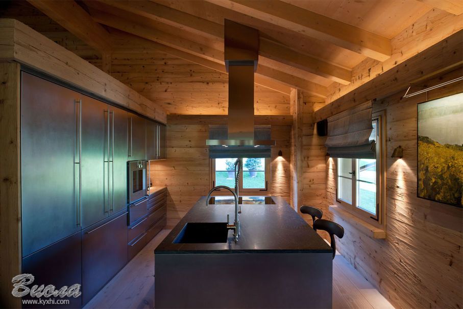 Современный дизайн интерьера кухонной комнаты в стиле Шале купить по лучшим ценам