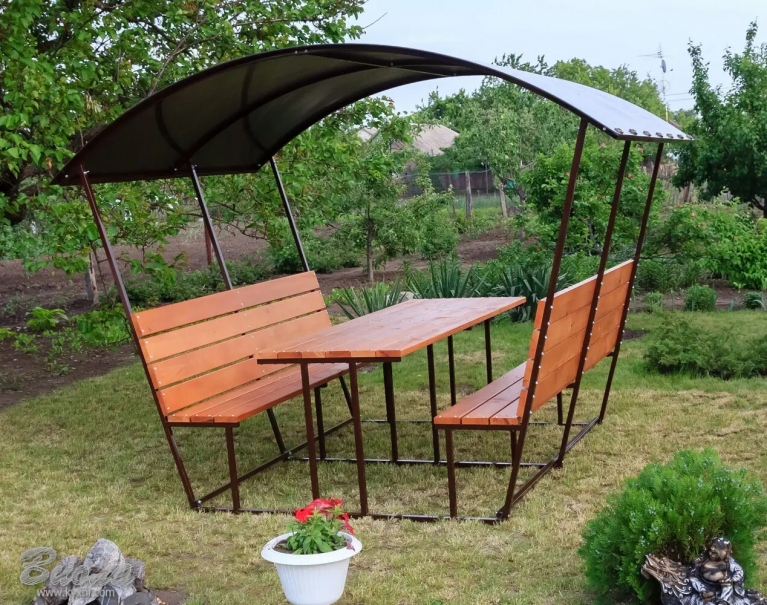 беседка из дерева